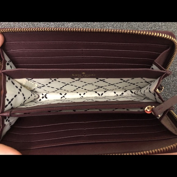 Kate Spade Wallet - Picture 4 of 4
